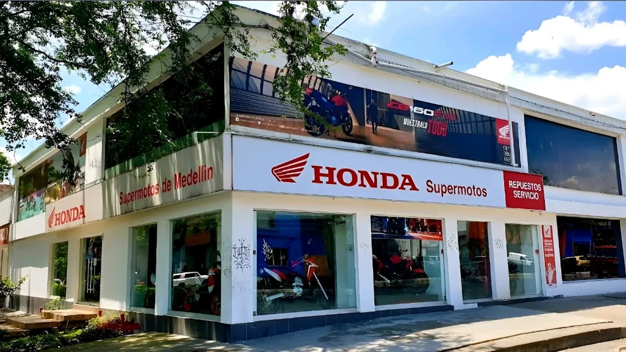 Fachada de Honda Supermotos La 65