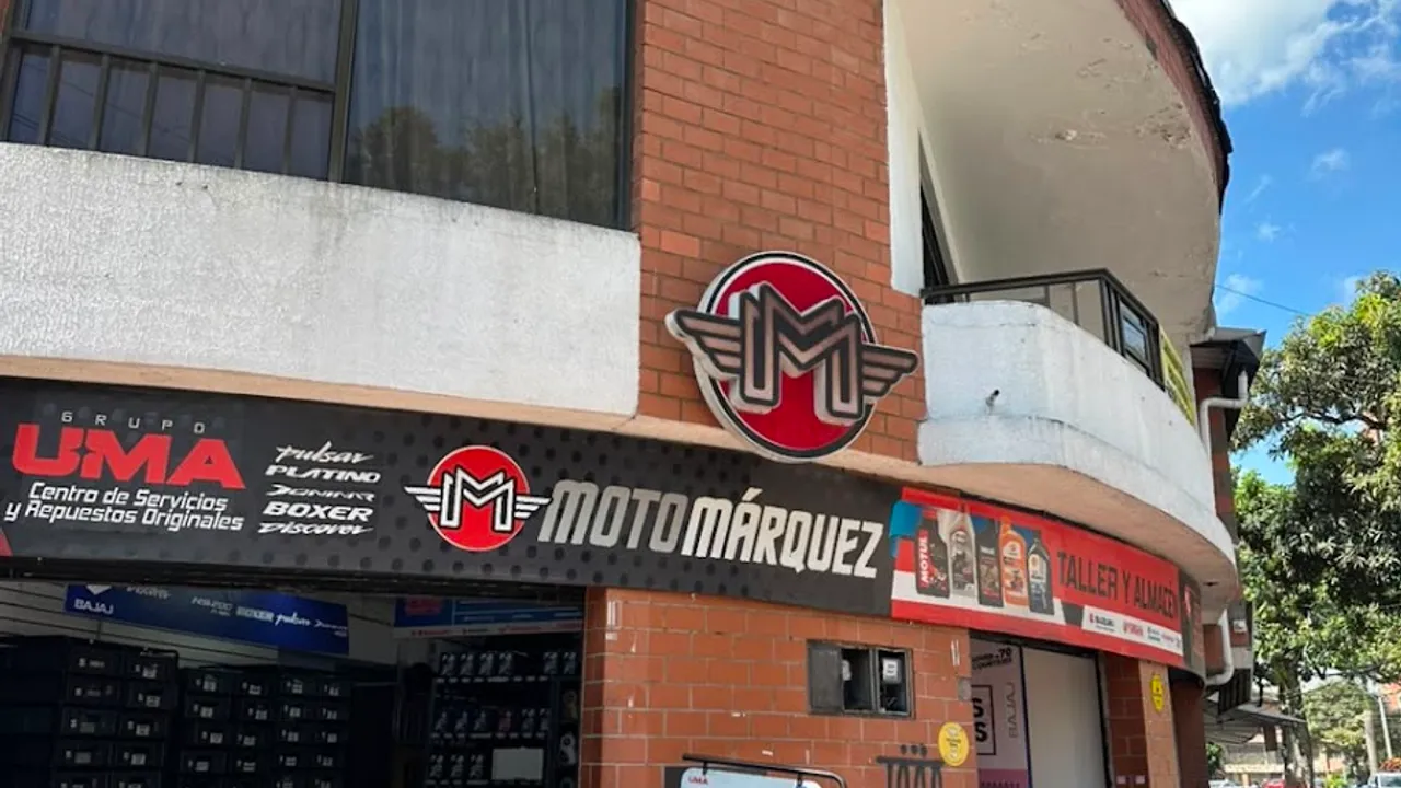 Fachada de Moto Marquez